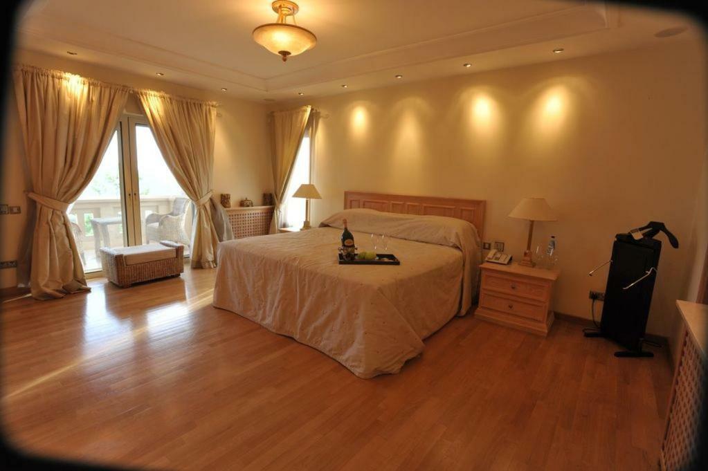 Casa Carmelina Villa ลิมาซอล ภายนอก รูปภาพ