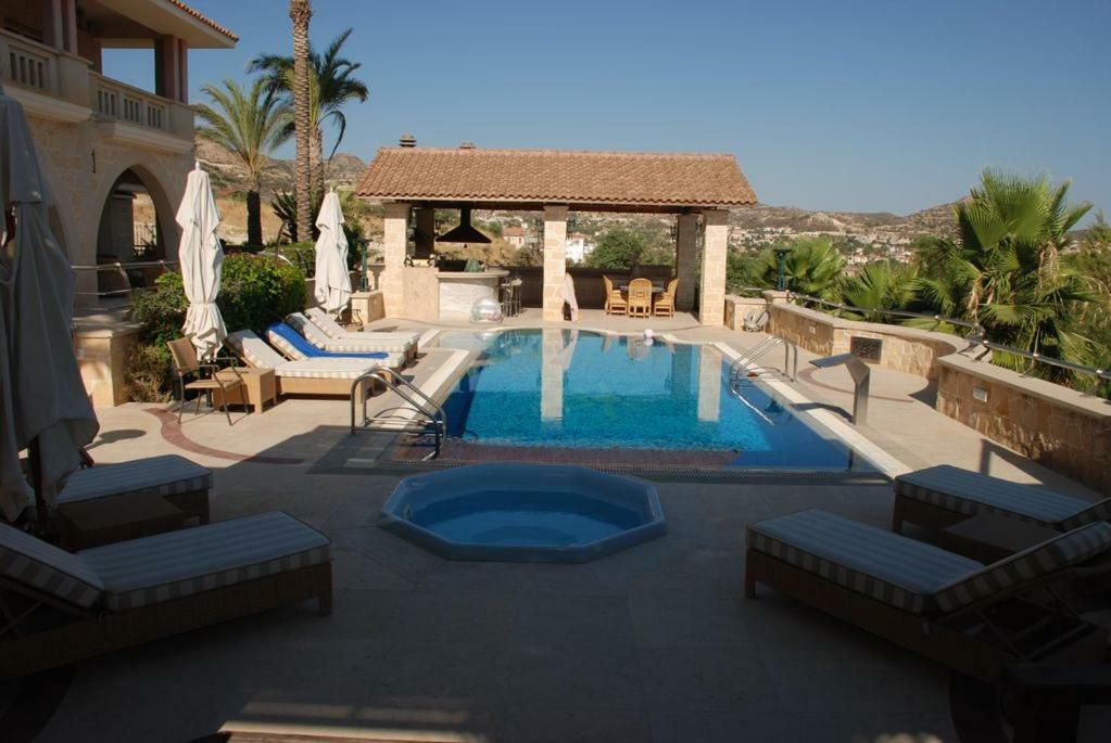 Casa Carmelina Villa ลิมาซอล ภายนอก รูปภาพ